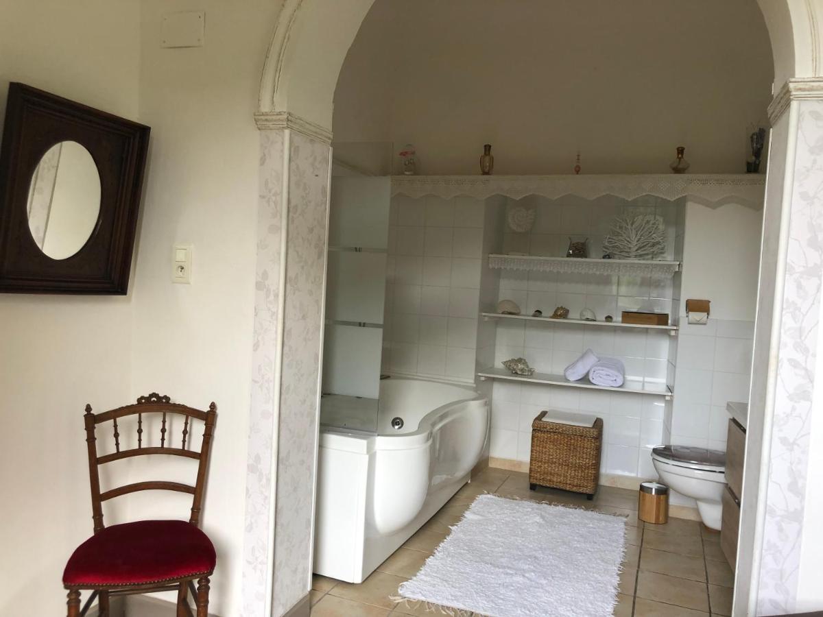 Les Dames De Saint Florent Exterior photo